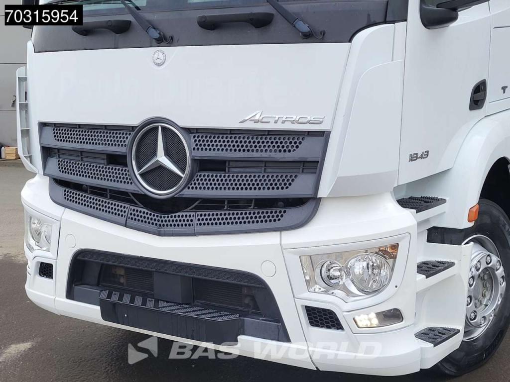Mercedes-Benz Actros 1843 4X2 ClassicSpace Retarder Foto 8