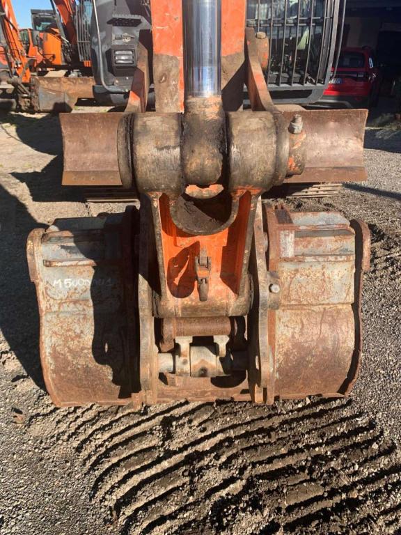 Hitachi ZX135US-5B Foto 8