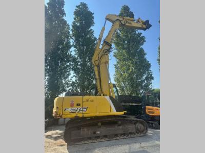 New Holland E215 vendida por G & G Macchine Srl