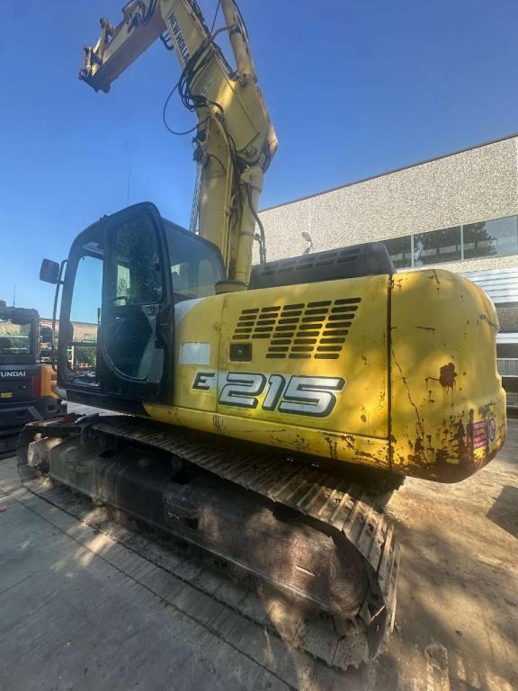 New Holland E215 Foto 3