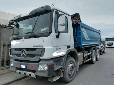 Mercedes-Benz MB 33.41 K vendida por Palcon di Palma Gianni
