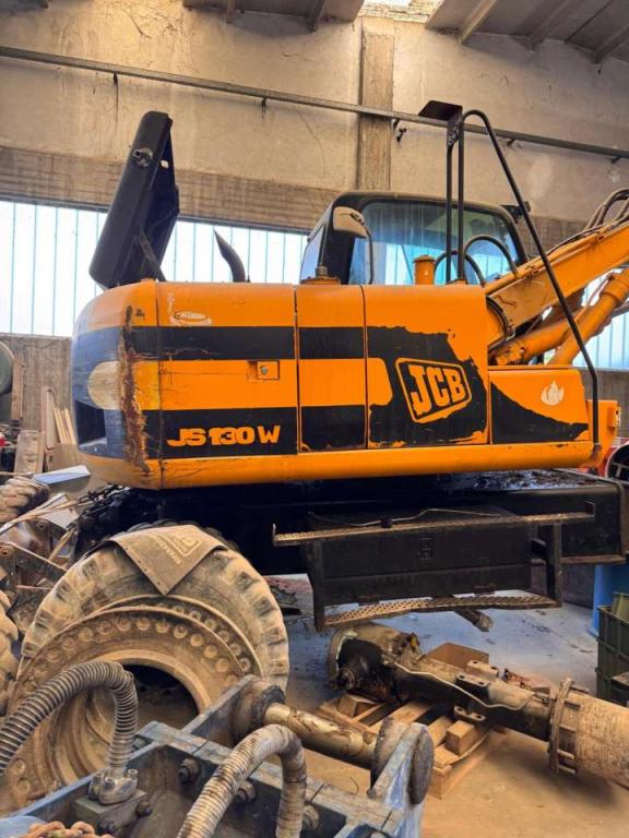 JCB JS130W Foto 3