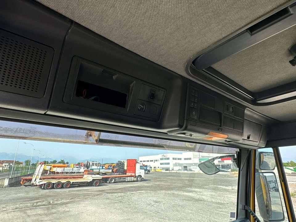 Iveco Eurotech - 190E 27  CURSOR Foto 15