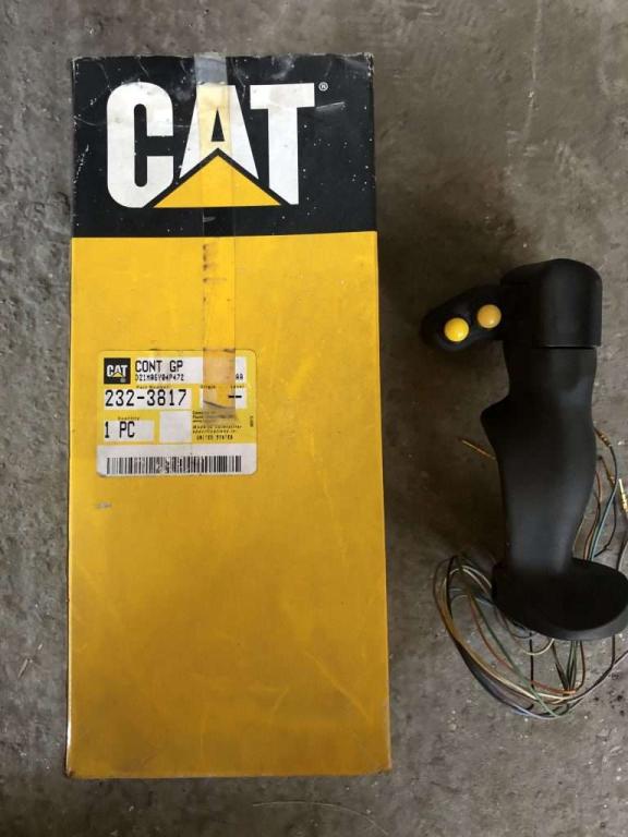 Caterpillar 2323817 Foto 2