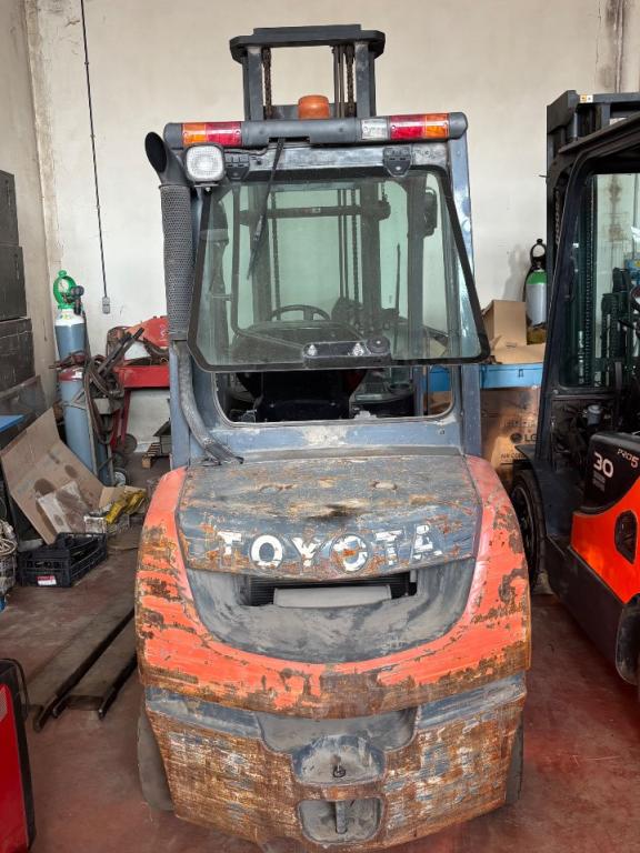 Toyota 02-8FDF30 Foto 3