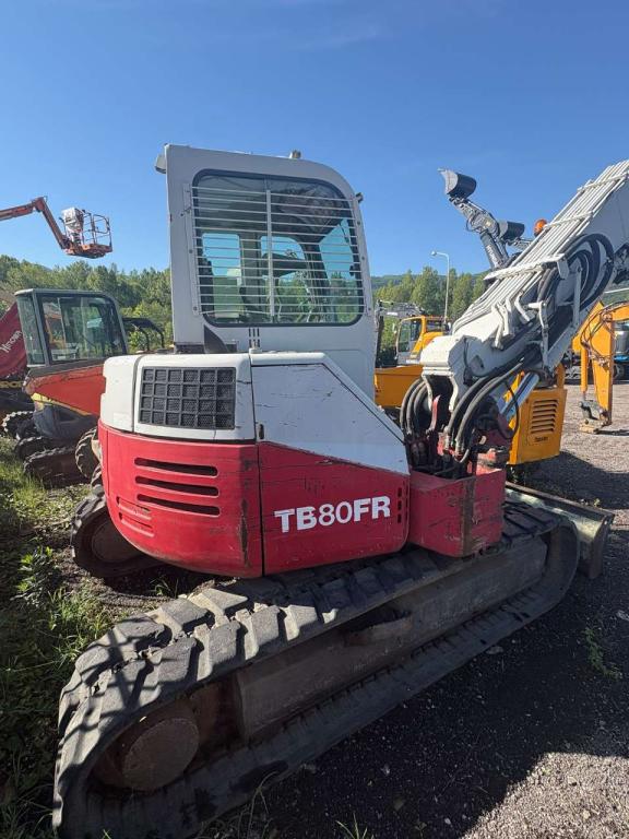 Takeuchi TB80FR Foto 2
