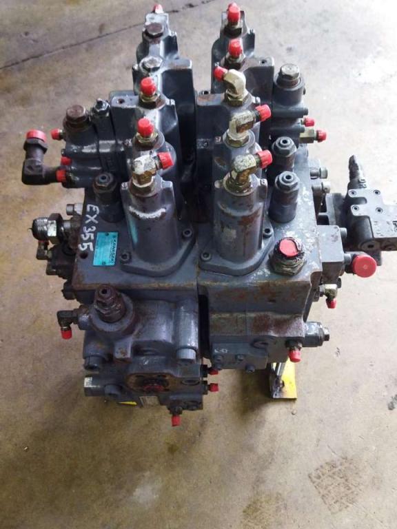 Distribuidor hidraulico para Fiat Hitachi Ex 355 Foto 1