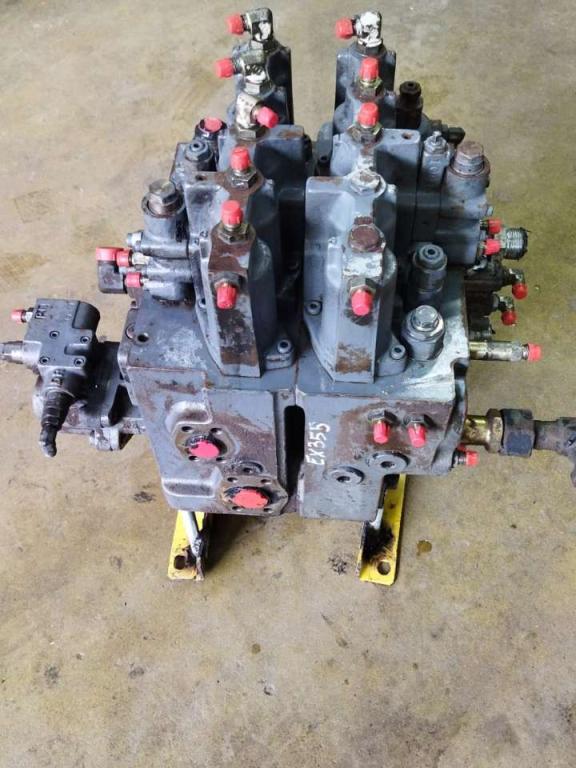 Distribuidor hidraulico para Fiat Hitachi Ex 355 Foto 4
