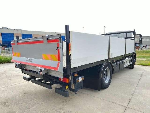 Iveco ML 180-250 Foto 3