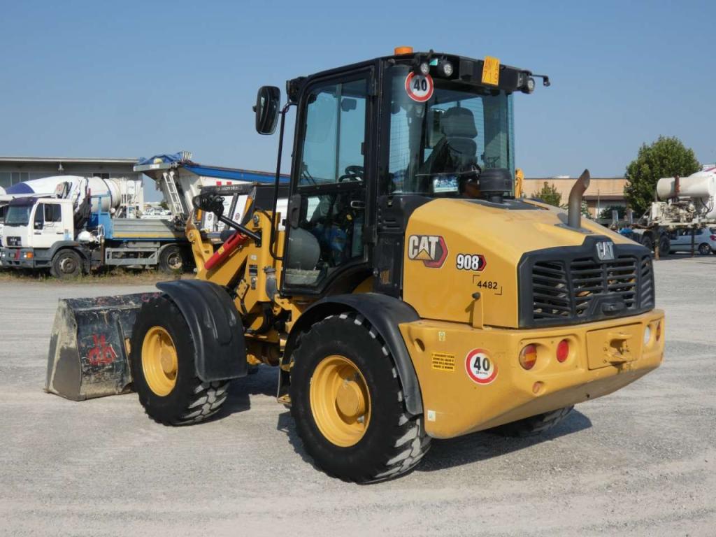Caterpillar 908 Foto 8