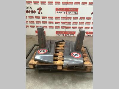 Mamparo para Hitachi ZW220 SERIE5 vendida por Massucco T. Srl Area Ricambi