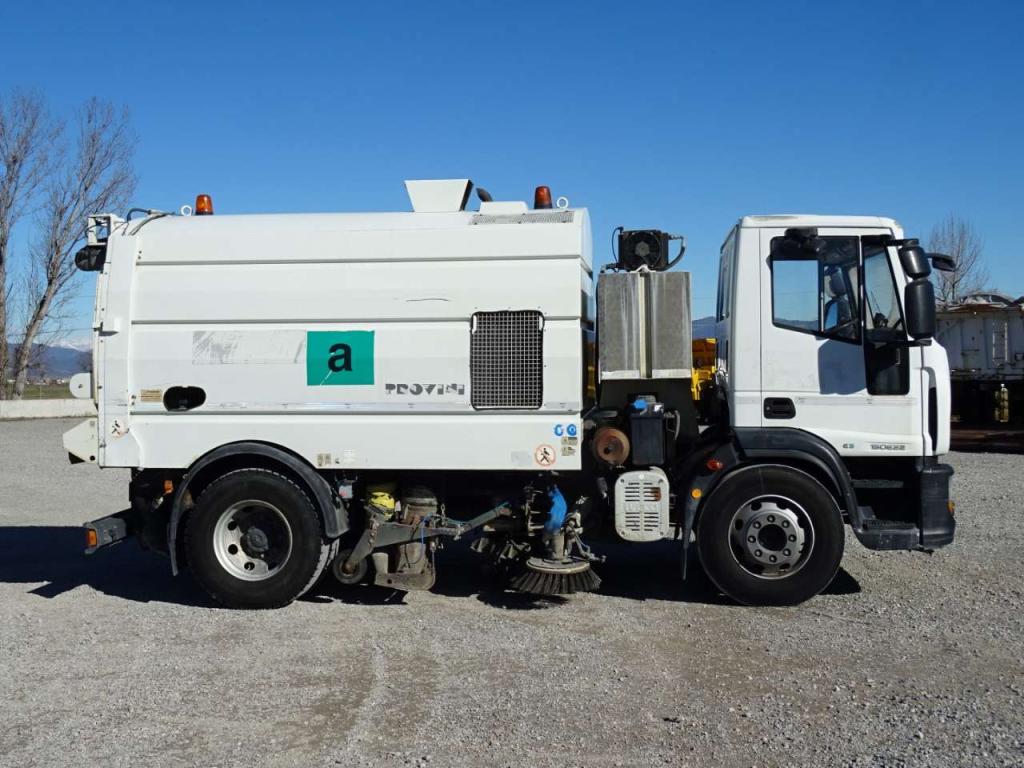 Iveco EUROCARGO  120E22 Foto 2