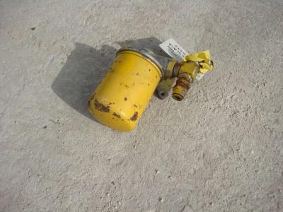 Soporte de filtro para Komatsu D31S vendida por OLM 90 Srl