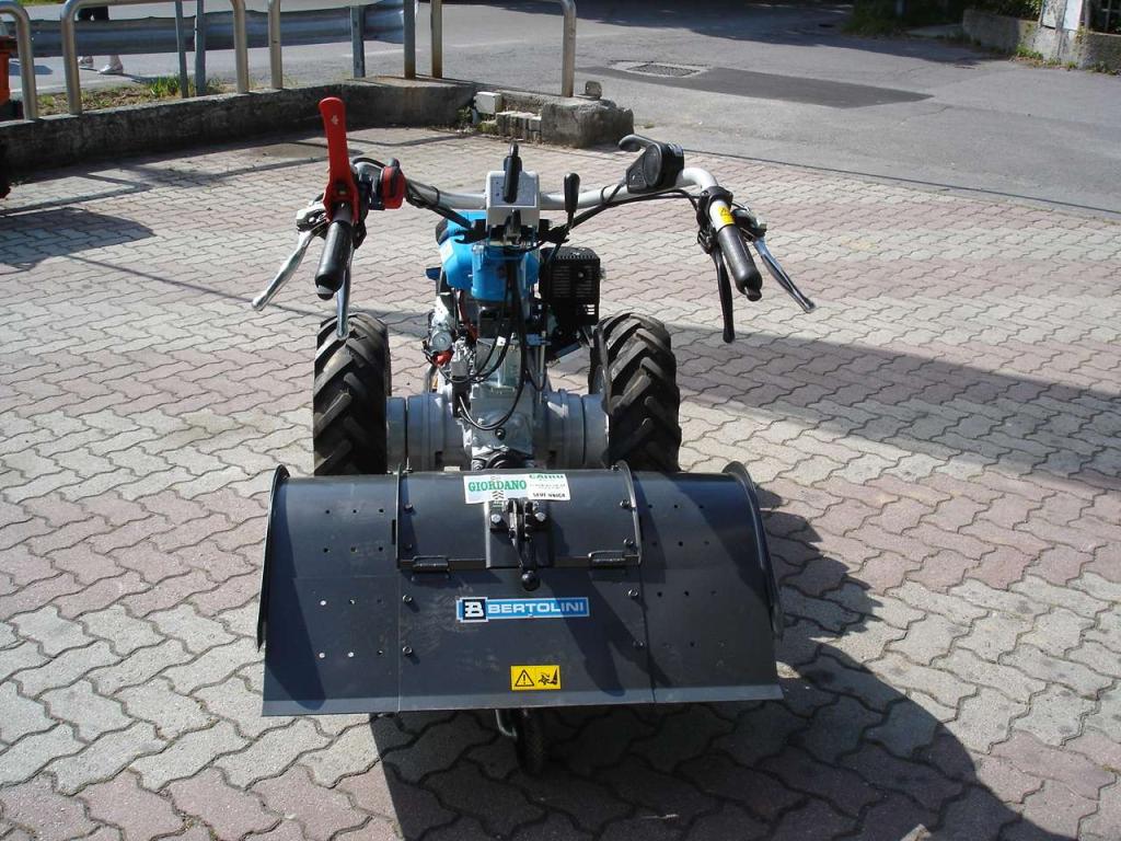 Bertolini 418 S con FRESA TERRA cm 95 - MOTORE KOHLER BENZINA HP 14 Foto 8