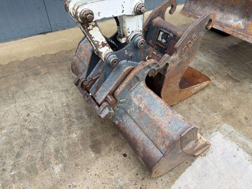 Takeuchi TB235 Foto 10