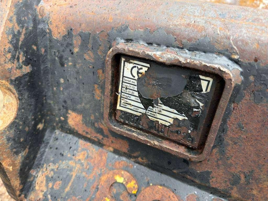 Takeuchi TB235 Foto 11