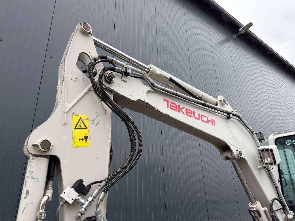 Takeuchi TB235 Foto 15