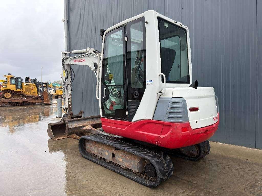 Takeuchi TB235 Foto 3