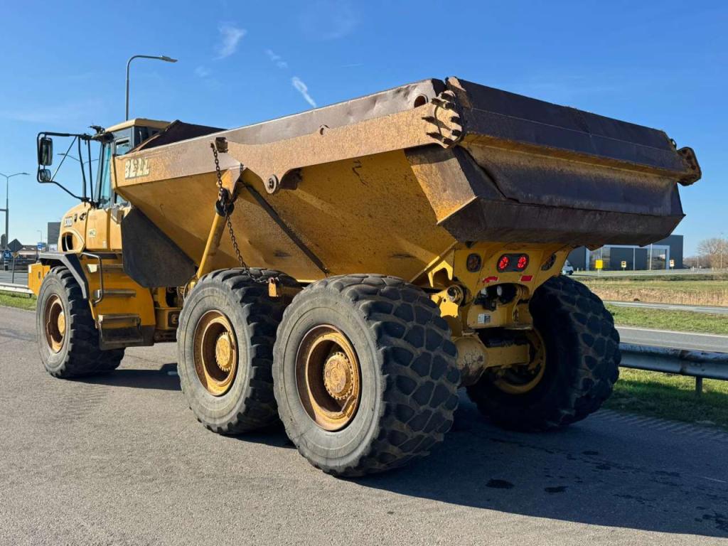 Bell B30D Foto 3