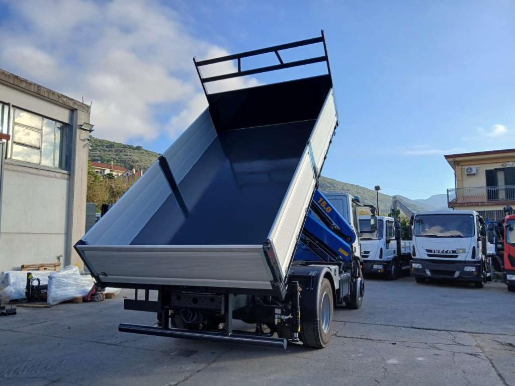 Iveco EUROCARGO 180-320L Foto 15