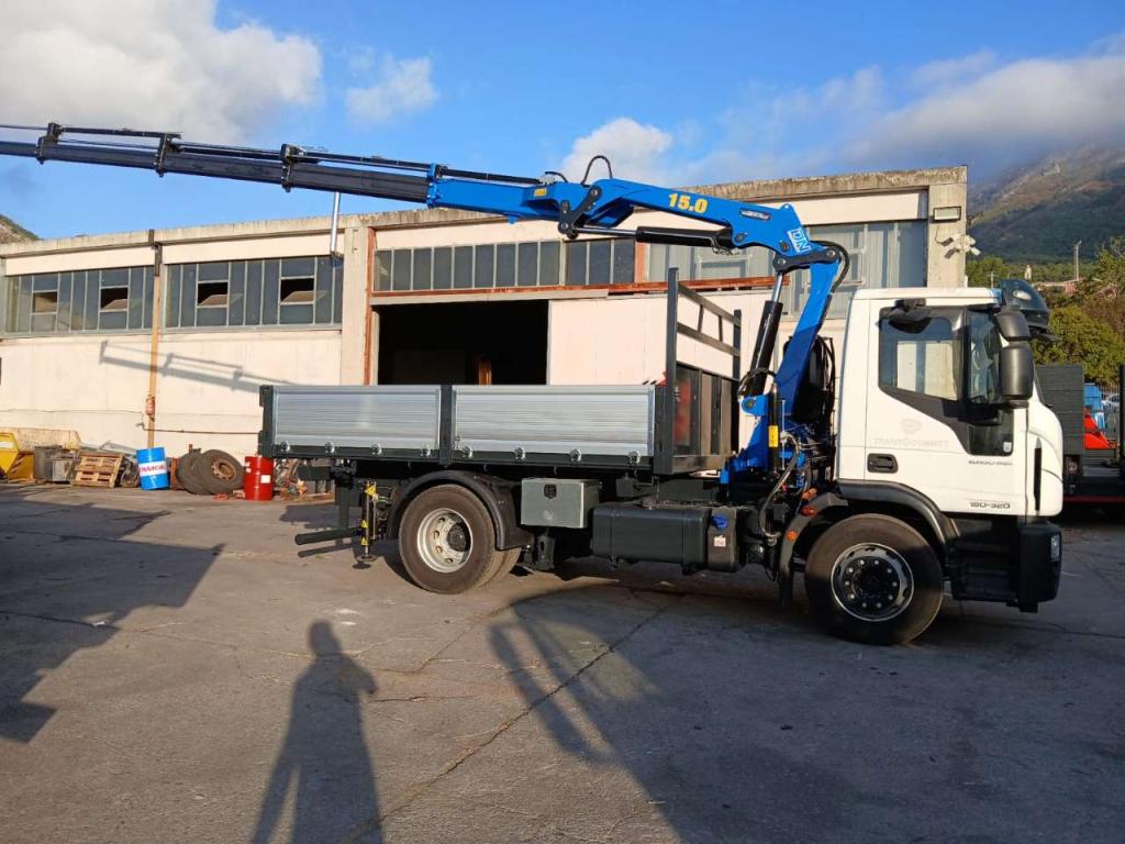 Iveco EUROCARGO 180-320L Foto 24