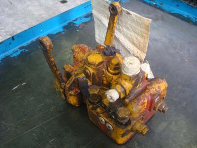 Distribuidor de embrague de dirección para Fiat Allis AD 20 vendida por OLM 90 Srl