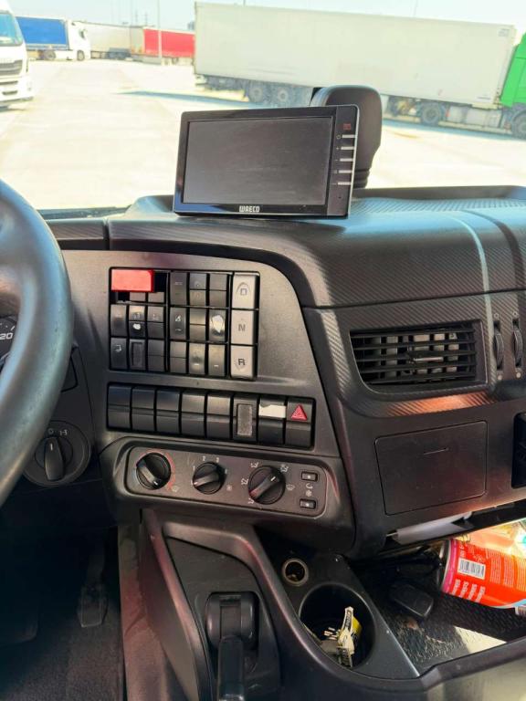 Iveco STRALIS HI-STREET 260S31 Foto 7