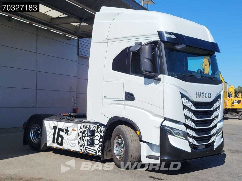 Iveco S-Way 510 4X2 Retarder 2xTanks Standklima ACC Navi Foto 3