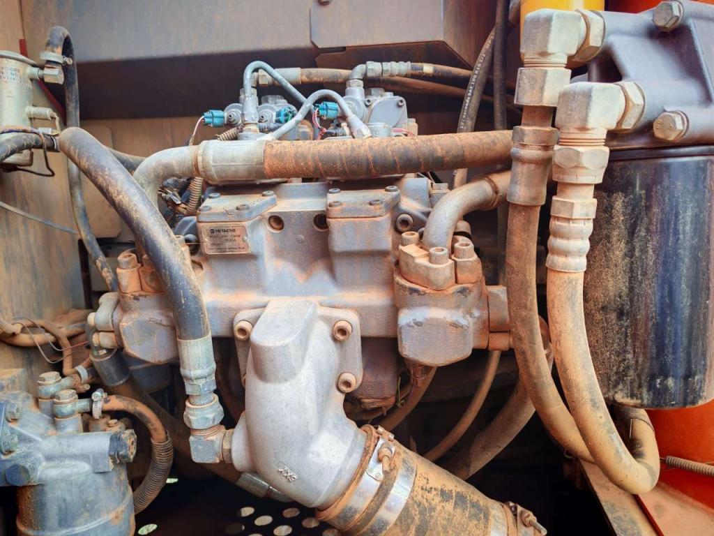 Hitachi ZX160LCN-3 Foto 5