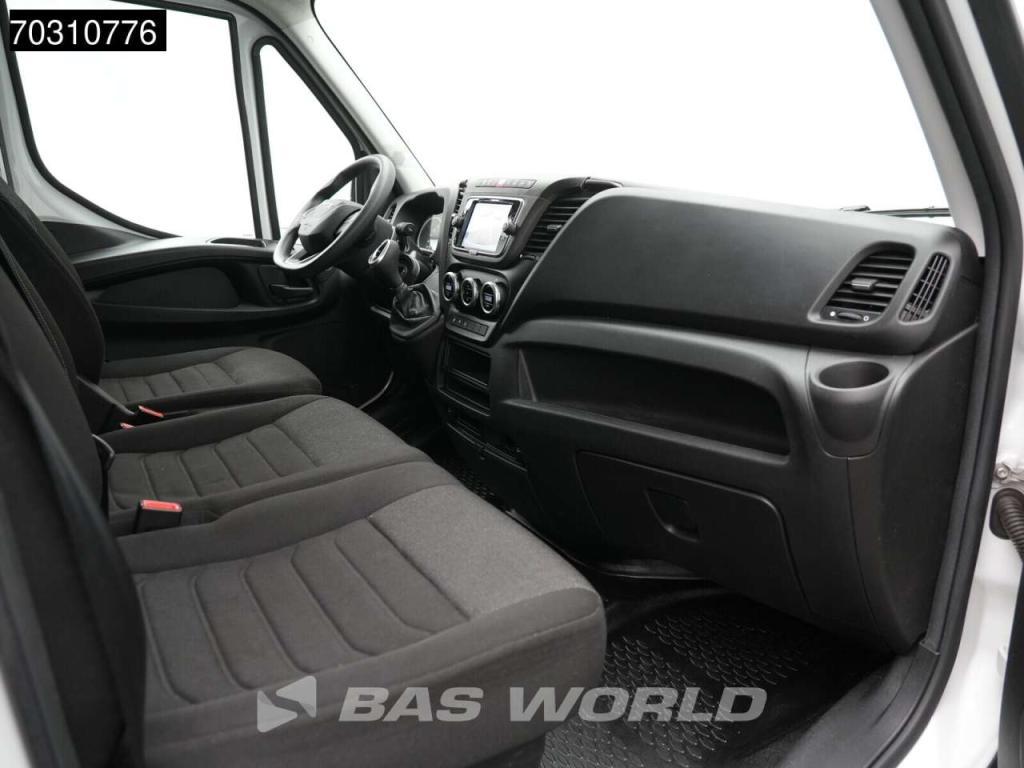 Iveco Daily 35S16 Automaat L3H2 3,5t Trekgewicht Airco Camera Parkeersensoren Euro6 L3 Airco Foto 3