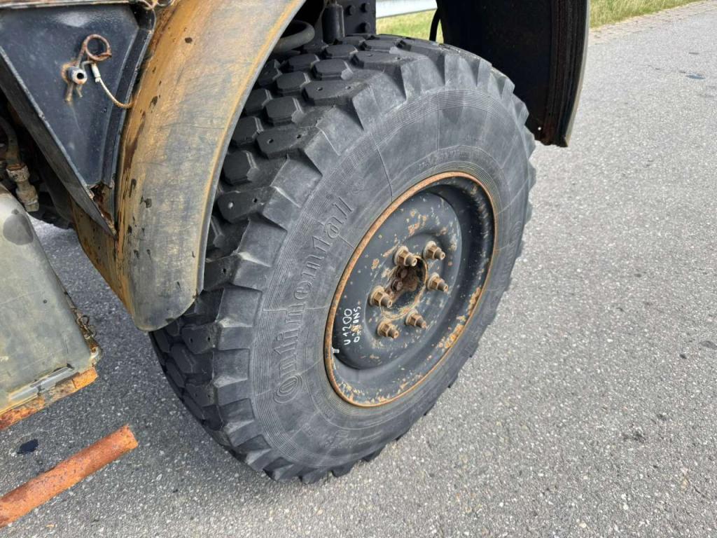 Mercedes-Benz Unimog U140 Foto 17