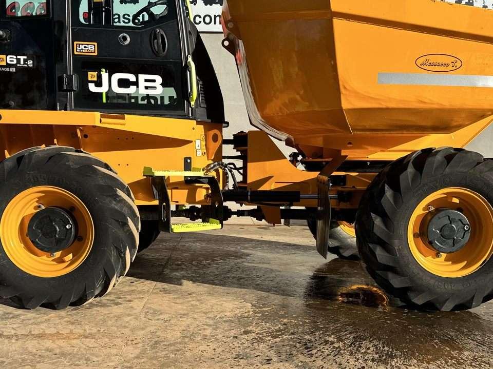 JCB 6ST-2S5 4X4 Foto 4