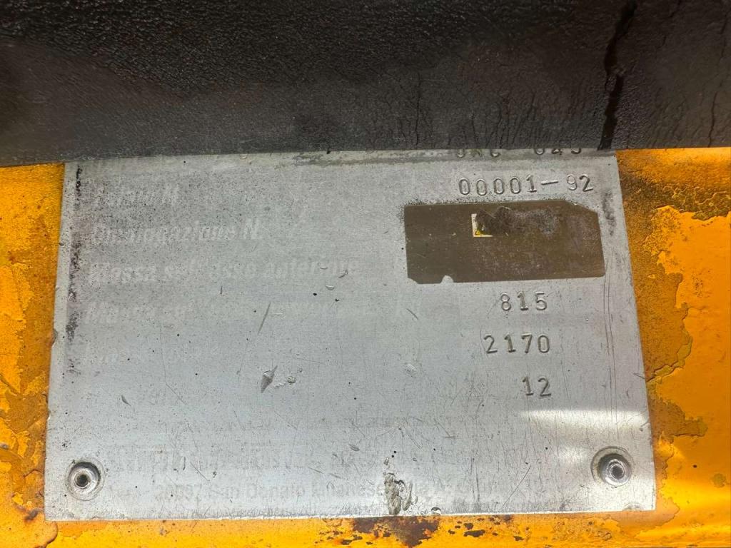 Komatsu SK Foto 5
