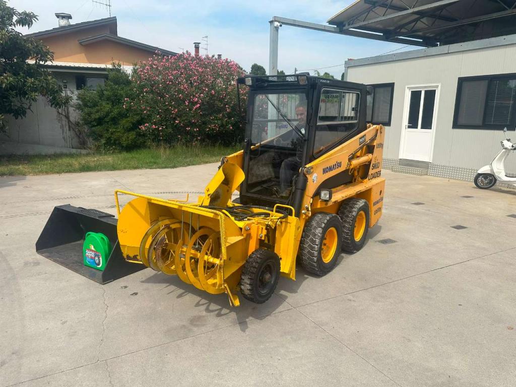 Komatsu SK Foto 9