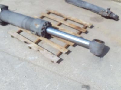 Cilndro de levantamiento para Mecalac 12MXT vendida por OLM 90 Srl