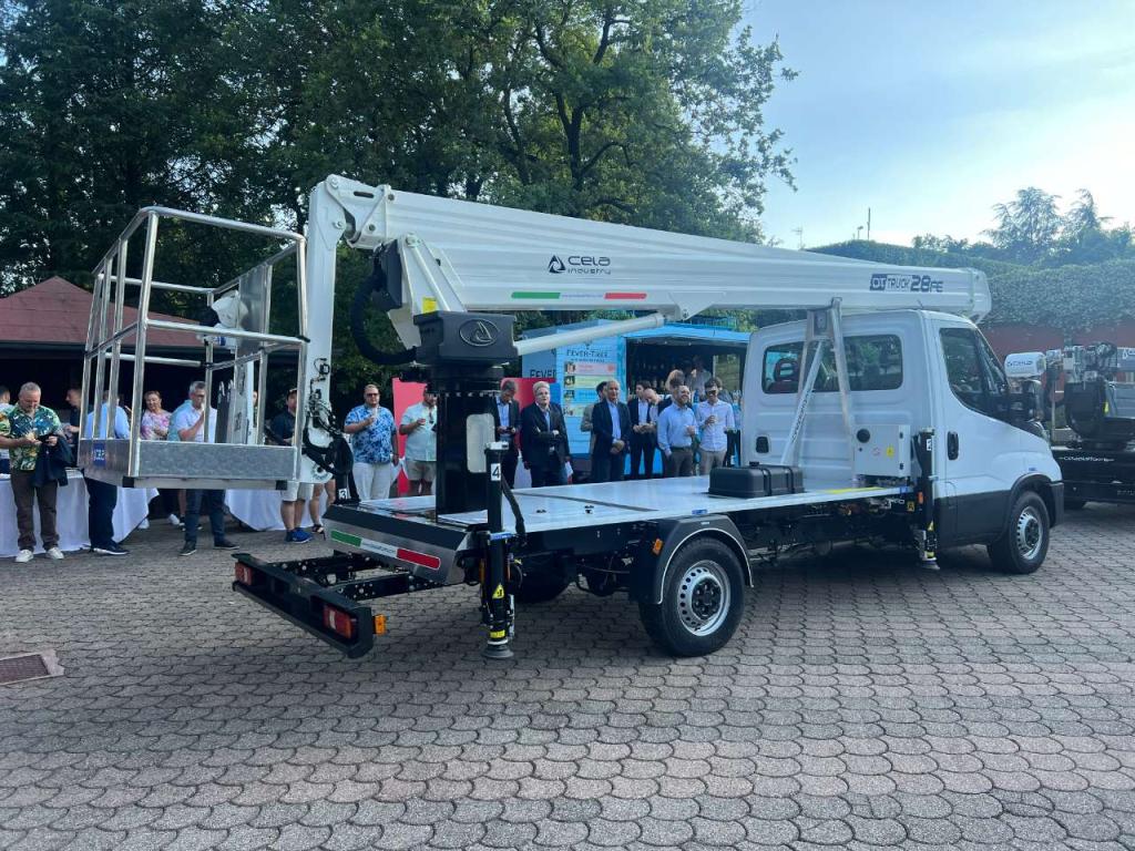 Cela Truck DT28 FE Foto 13