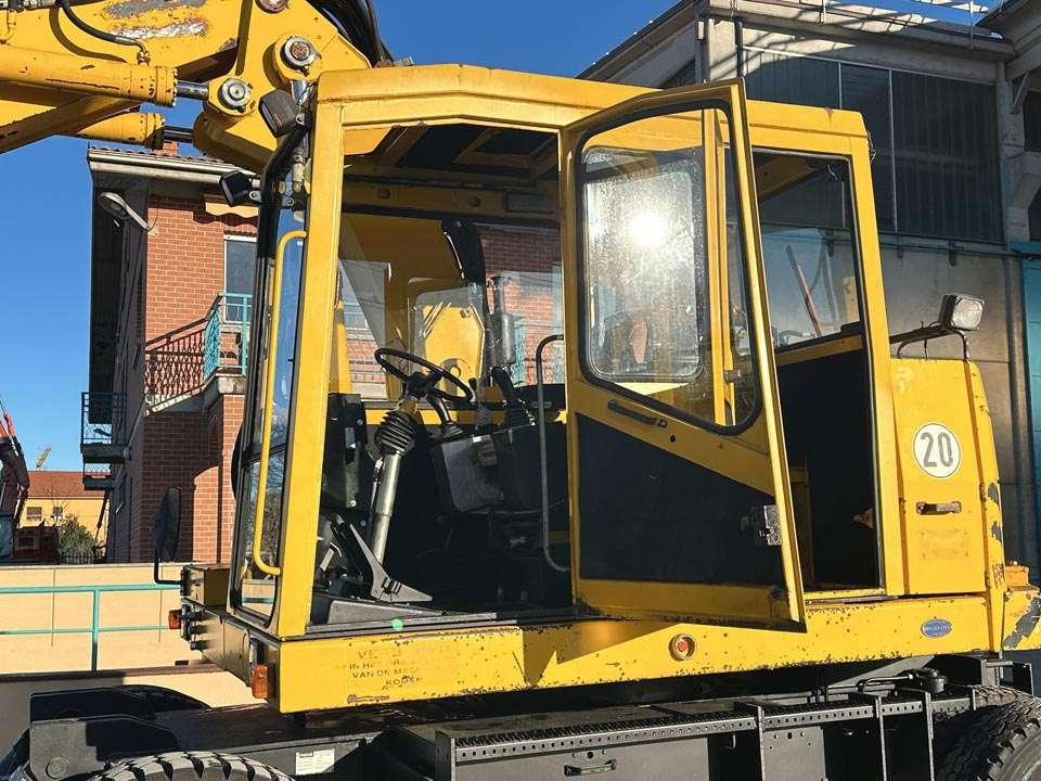 Fuchs MHB 230 ZW 4x4 Foto 11