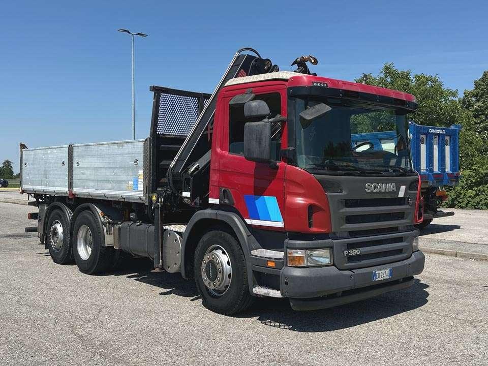 Scania P320 DB 6x2 Foto 15