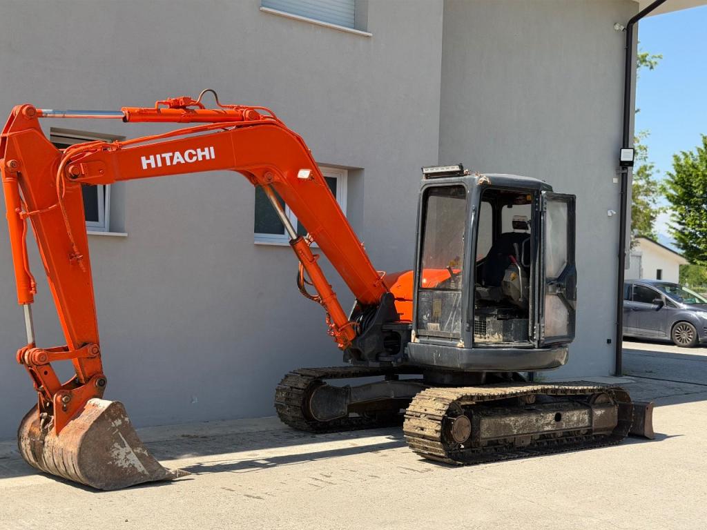 Hitachi ZAXIS 80 Foto 5