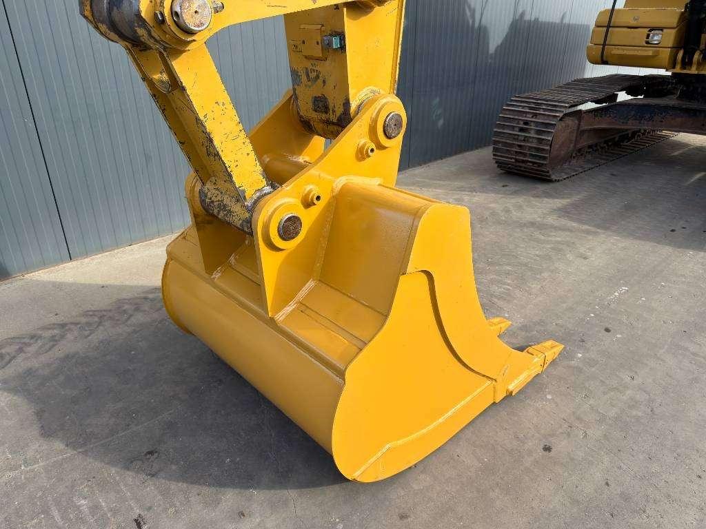 Caterpillar 320D L Foto 13