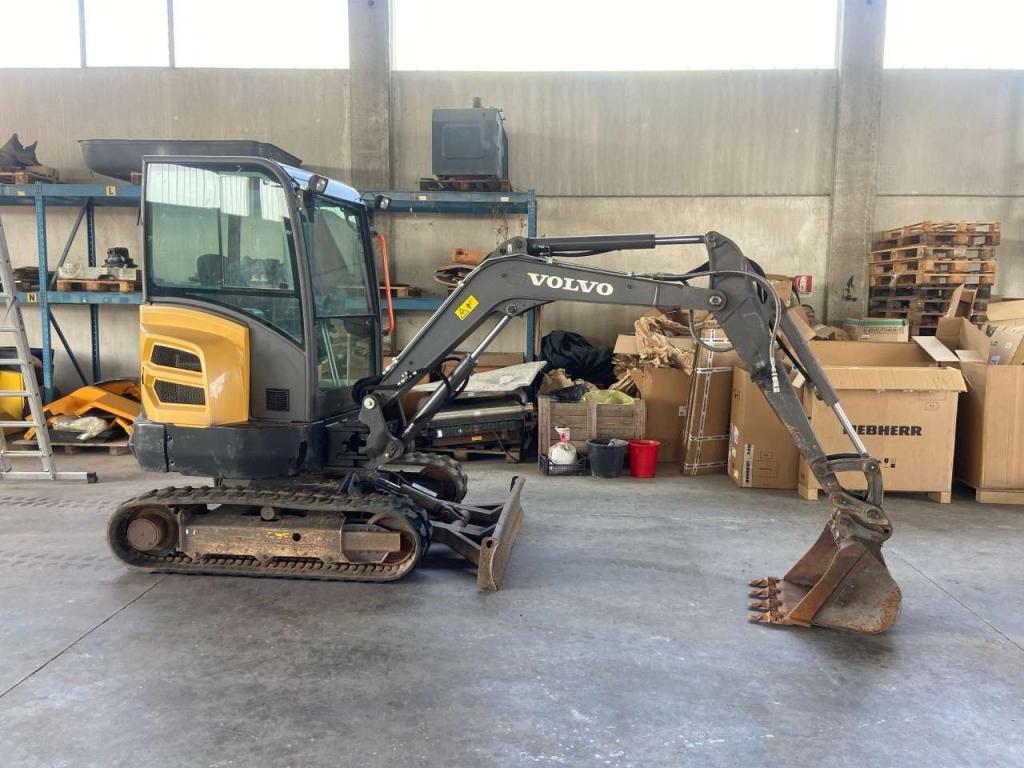 Volvo EC27D Foto 1