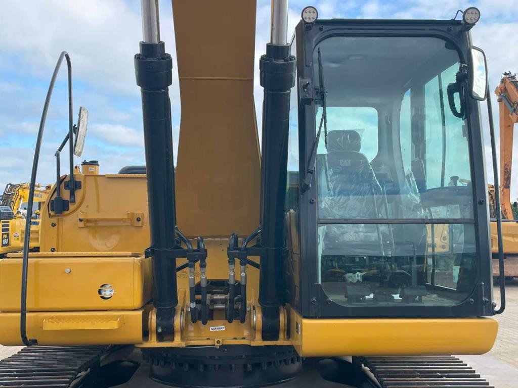 Caterpillar 323D3 Foto 9