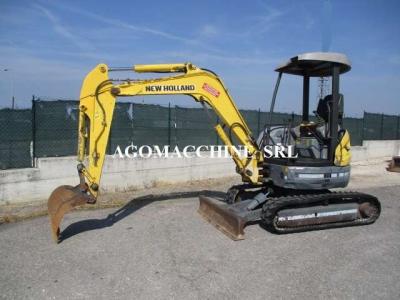 New Holland E30.2SR vendida por Agomacchine Srl