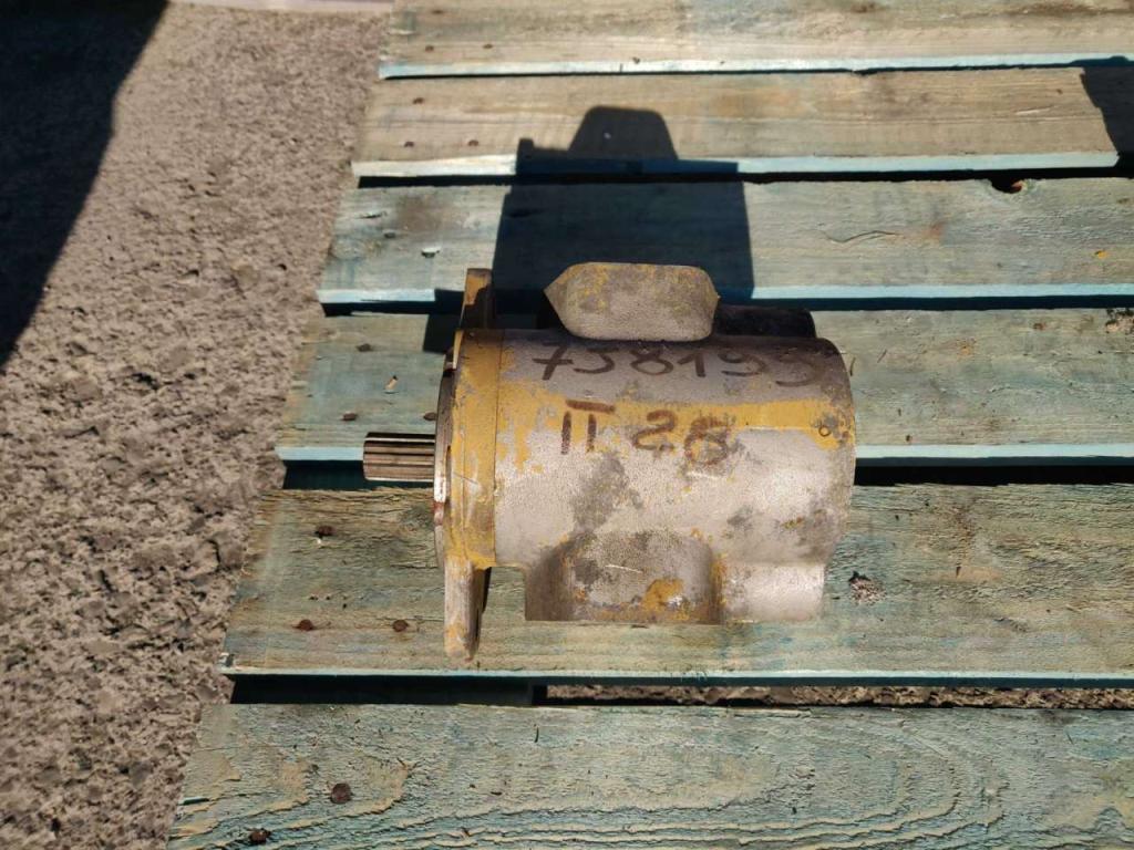 Bomba hidráulica para Caterpillar IT28B Foto 1