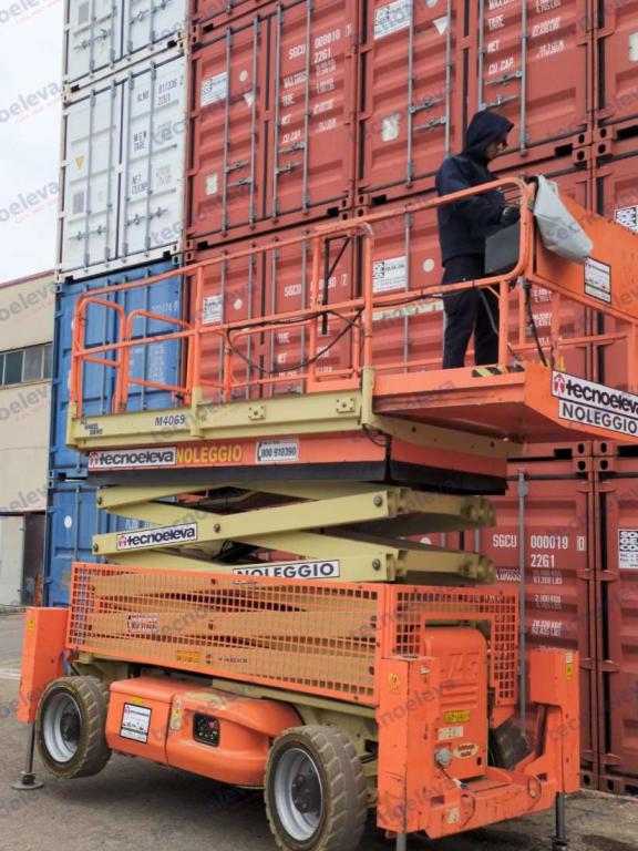 JLG M4069 - 14 Mt - *STABILIZZATORI* Foto 2