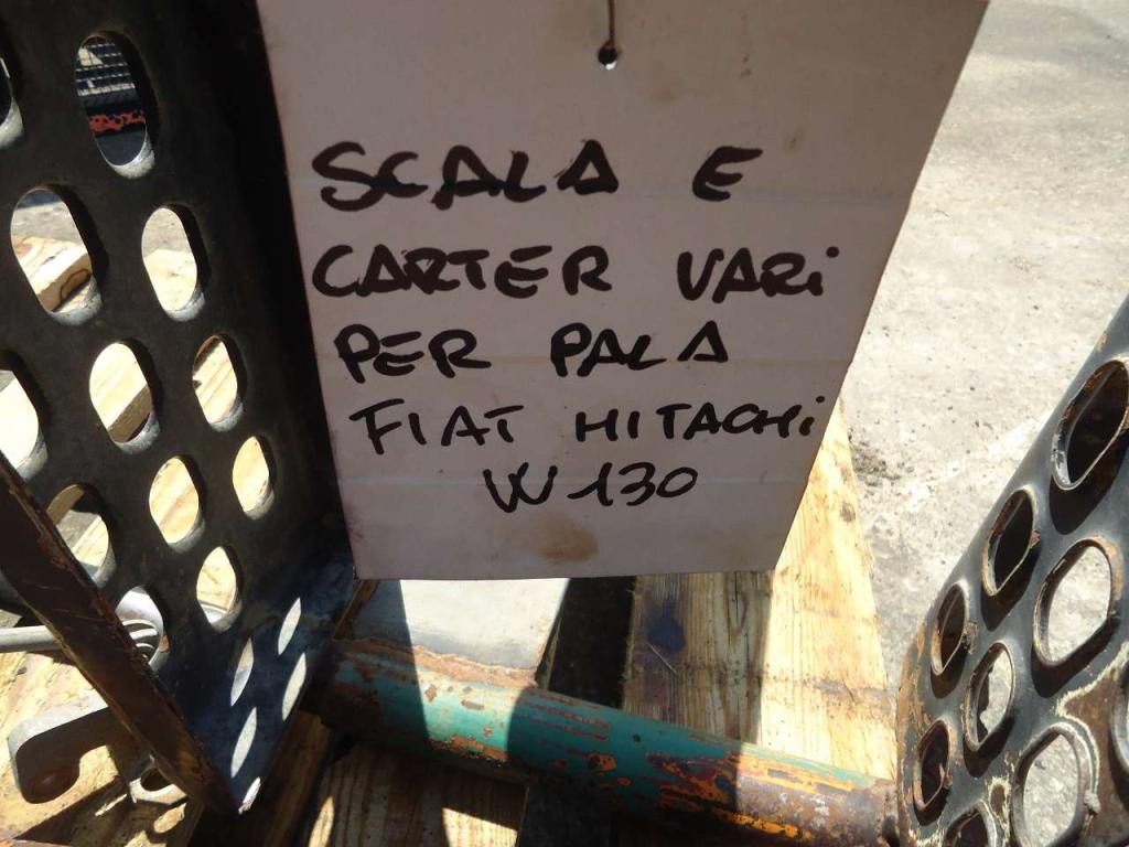Capó y panel de carrocería para Fiat Hitachi W130 Foto 4