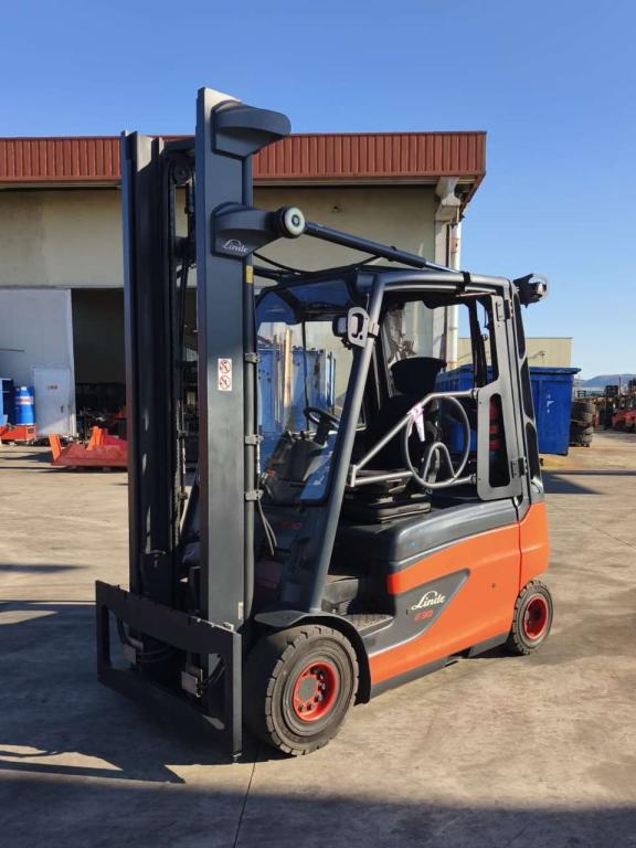 Linde E30L-01 Foto 1