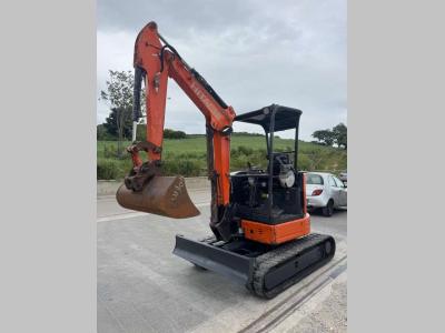 Hitachi ZX26U-5AYR vendida por Omeco Spa