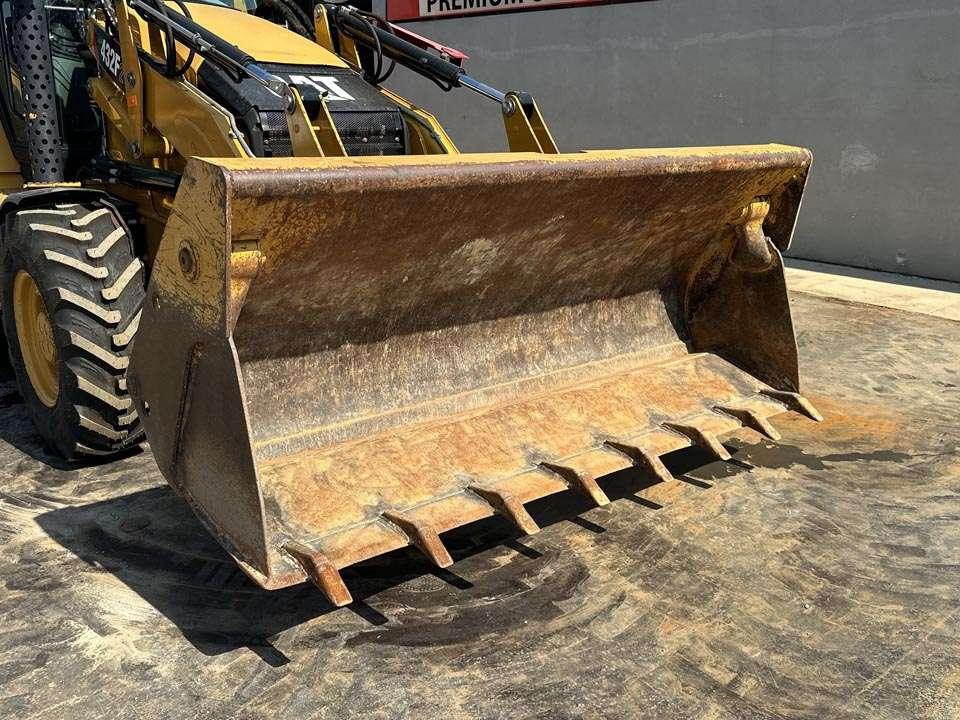 Caterpillar 432F2 4x4 Foto 9