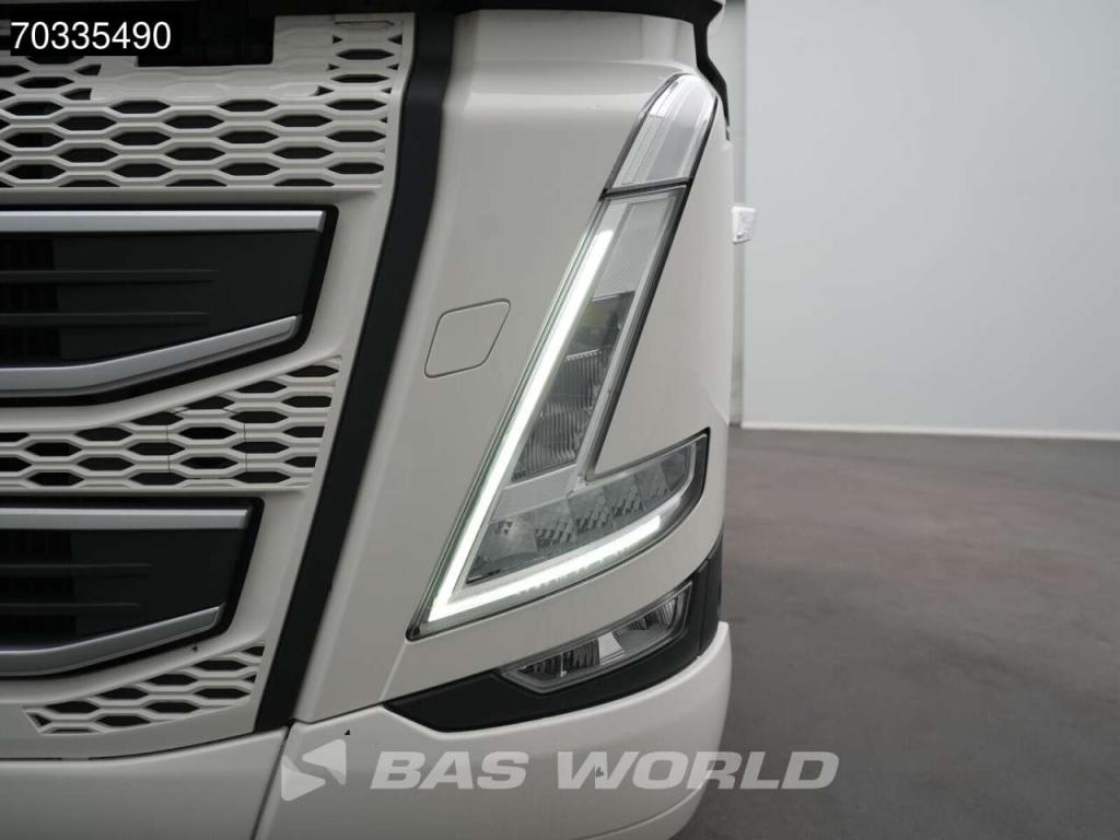Volvo FH 500 4X2 XL 2x Tanks I-ParkCool ACC Foto 7